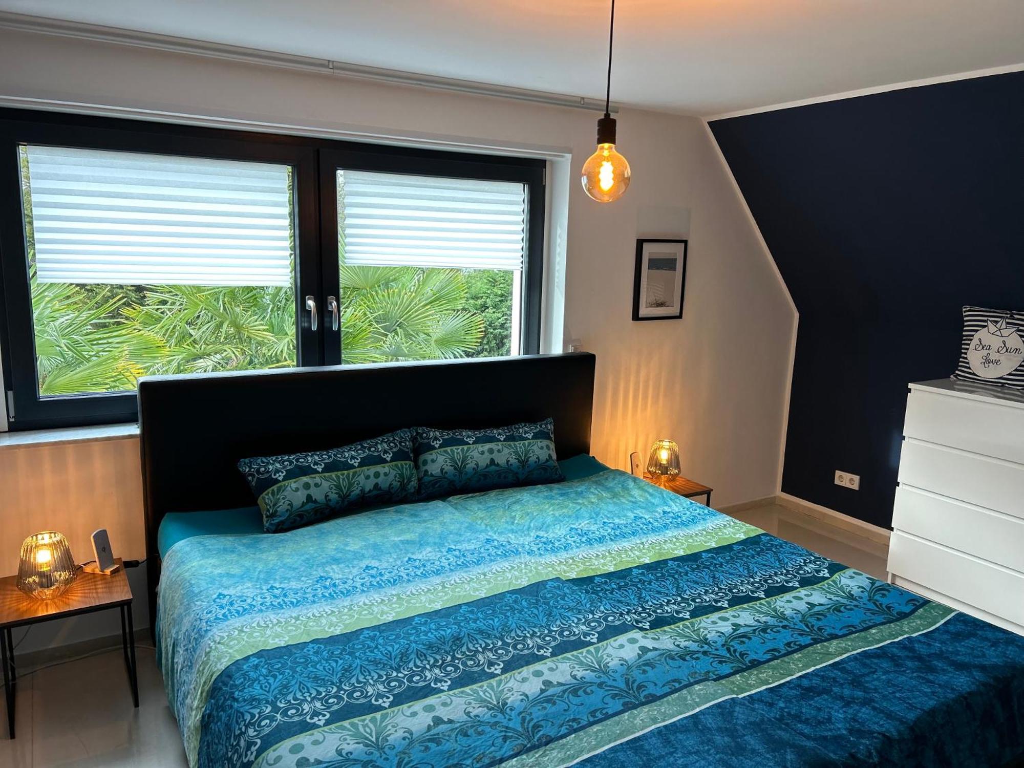 Dom wakacyjny Sonnendeck Exklusives Haus In - Wellness Oase Whirlpool & Grill Meerbusch