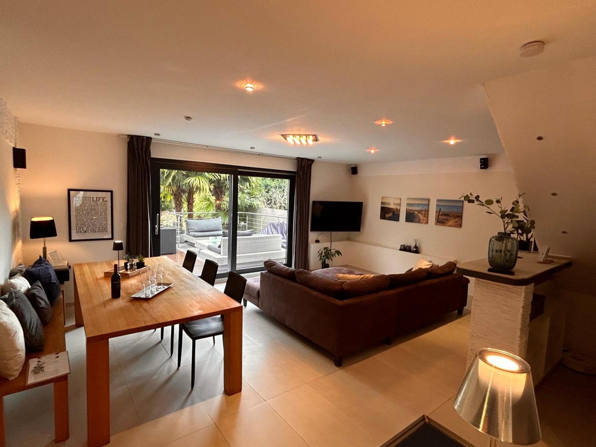 Holiday home Sonnendeck Exklusives Haus In - Wellness Oase Whirlpool & Grill *